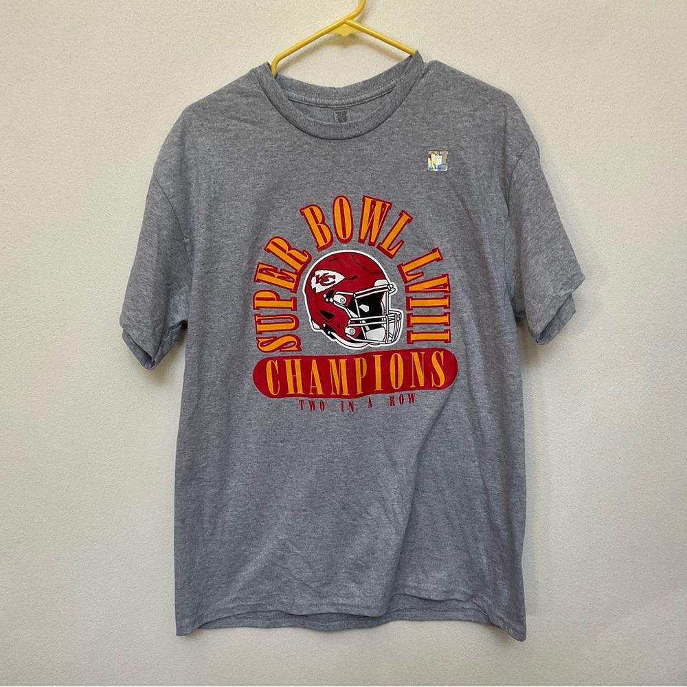 NWT NFL Kansas City Chiefs Superbowl LVIII Champions T-Shirt Size Large Football